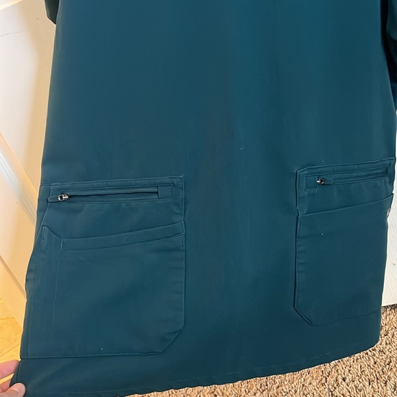 Figs Caribbean Blue Top - Picture 2 of 3